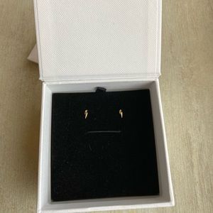 14K Yellow Carat Mejuri Lightning Bolt Earrings - brand new, never worn!